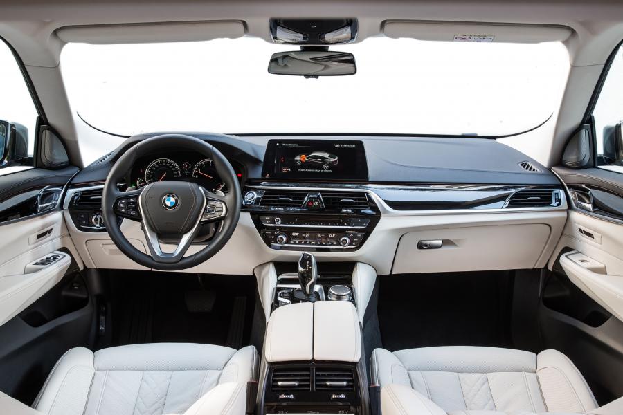 Торпедо BMW 630i Gran Turismo Luxury Line (G32) 2017 года  (WW) (фото 31 из 40)